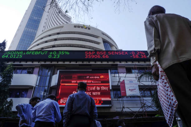 broccoli_tech's tweet photo. 🚨 Nifty just fell 2.5% in the closing auction, then clawed back to end at -0.28%.

Market Closing Report - 29 Sep 2026

Nifty 50: 22,716.20 (-0.28%)
Sensex: 72,529.07 (-0.33%)
Bank Nifty: N/A (-0.4%)

Verdict: A seventh straight weak stretch. Oil near $105 and a 19-year-high US yield keep foreign money heading for the exit.

🧵 Full breakdown below