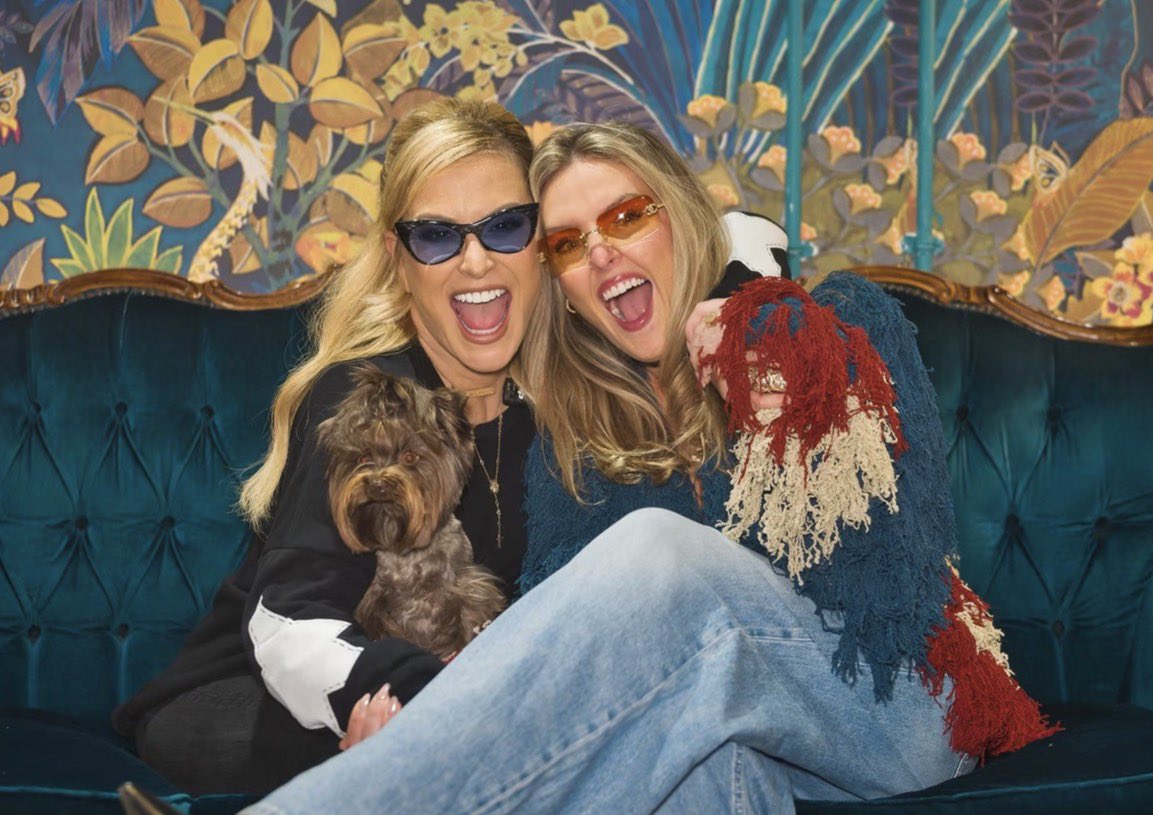 AccessPerrie's tweet photo. Perrie looks great with her mum at Anastacia's show in London, recently. https://t.co/j2Viv9yxNl