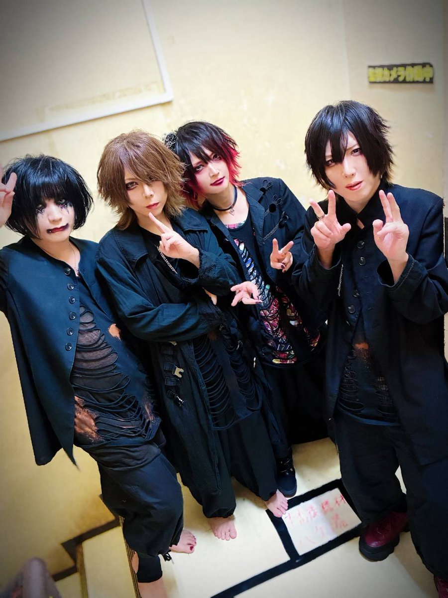 heidi_kohsuke's tweet photo. 今日もライブ、バグサミ2026🎸🎶
呼んで頂いてありがとうございました✨️

中々ない日中からのライブは凄い新鮮で熱くて本日もめちゃくちゃ楽しかったです🎉

会場に遊びに来てくれたみんな本当にありがとう
みんなめちゃくちゃいい笑顔だったよ🫶✨️✨️

楽しかったなーまた遊びましょ👍🎶 https://t.co/6DGQKHDcHc