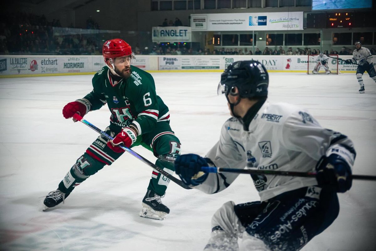 LigueMagnus's tweet photo. GAP 🦅 🆚 🌊 HOR
⌚️ 20h00
📺 https://t.co/jUX1BtZFtM

@anglet_hormadi réussit bien à l'Alp'Arena avec 10 succès consécutifs et une dernière défaite à Gap en février 2023. Les Basques vont-ils poursuivre cette série et prendre les premiers points cette saison ?

#SLMHockey #GAPHOR https://t.co/aqRaDVOUk2