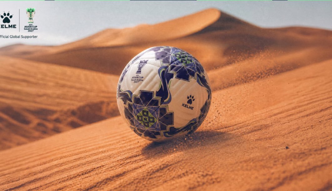 khalidjassem74's tweet photo. خزامى.. الكرة اللي راح تبدأ معاها حكاية آسيا الجديدة

الاتحاد الآسيوي لكرة القدم يكشف عن الكرة الرسمية لمباريات كأس آسيا السعودية 2027، واللي تحمل اسم خزامى

الاسم مستوحى من الخزامى البري اللي ينتشر في أنحاء المملكة، ويتميز بقدرته على الصمود https://t.co/IpwCwafIMO