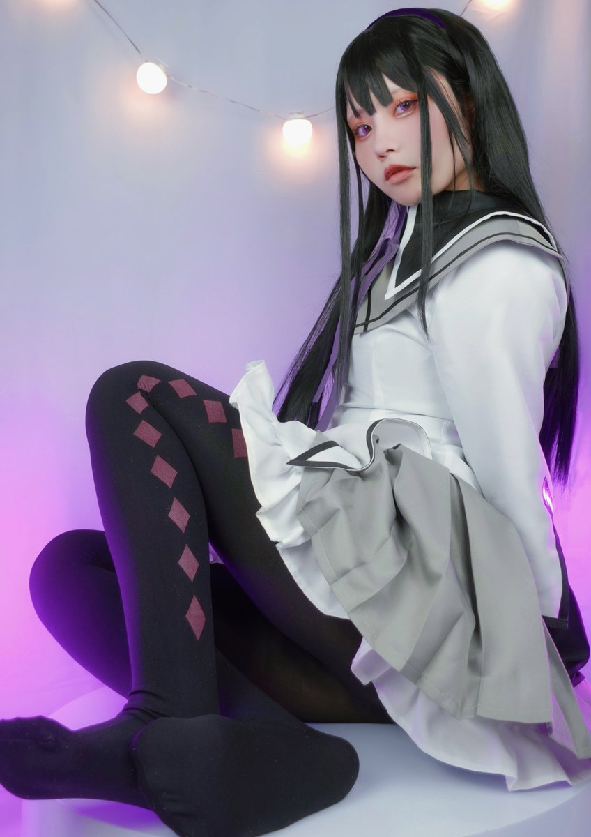 2reni6's tweet photo. コスプレ/まどマギ/暁美ほむら
足の裏がチャームポイント💜
#cosplay https://t.co/U7CXhkKdwz