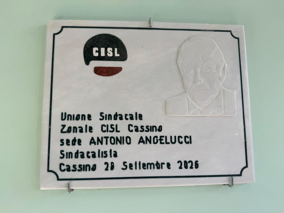 CislNazionale's tweet photo. Mattinata a Cassino, oggi, per la leader Cisl, #DanielaFumarola, in occasione dell'inaugurazione, presso la sede di Viale Bonomi, dello sportello disabilità e l'intitolazione dei locali ad Antonio Angelucci, storico sindacalista del Cassinate.
Tra i presenti, il presidente dell’Inas Cisl, Davide Guarini, il numero uno della Cisl del Lazio, Enrico Coppotelli, e, a fare gli onori di casa,la segretaria generale della Ust di Frosinone, Antonella Valeriani.
L'evento è stato preceduto dall'incontro a Montecassino con il Padre Abate Dom Antonio Luca Fallica, che ha accolto la delegazione per una breve visita e la benedizione.

#Cassino #Inclusione #Disabilità @cislfrosinone @Cisl_Lazio