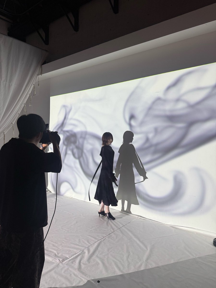 ReinaUeda_Staff's tweet photo. 遂に明日、TVアニメ『MAO』第2クールエンディングテーマ「揺蕩う」が発売💿✨
初回限定盤に封入のブックレットには、インタビューも入っております📖お楽しみに❕
【初回限定盤】https://t.co/yB5tYlrWSW
【通　常　盤】https://t.co/rrmusH95m2

🎬MV
https://t.co/HRXxrcrYf4

#上田麗奈  #アニメMAO https://t.co/VoLIbYLSIj
