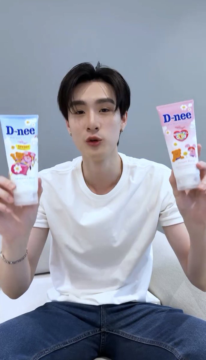cutiechuboi's tweet photo. แล้ว D-nee เลือกคนถูกมาก ทั้งน้องแจ๊คกี้ทั้น้องธี เหมาะกับเด่กเร้กมากหนิ😽💘🤏🏻

baby jackie x baby tee👼🏻 https://t.co/TS5YBNdIVe