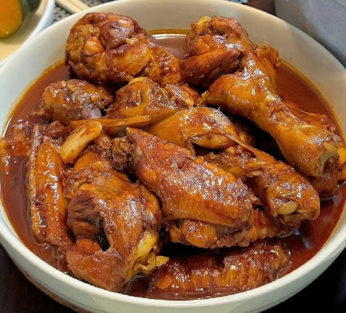 pamel_eyja__a57's tweet photo. Hungarian food’s rich aroma hints at cozy, flavorful moments—savoring every bite today!， https://t.co/ItL1OtUOdw
