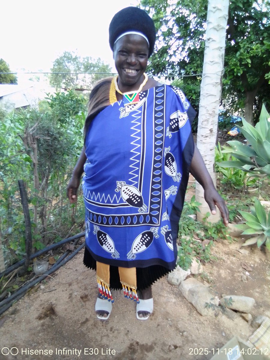 MatsebulaK's tweet photo. @ProudlySA Bought it from a lady who makes those Swati traditional clothes. #LovedHereMadeHere  #LocalFashionPolice2026 @ProudlySA https://t.co/nWZH7NMlkY