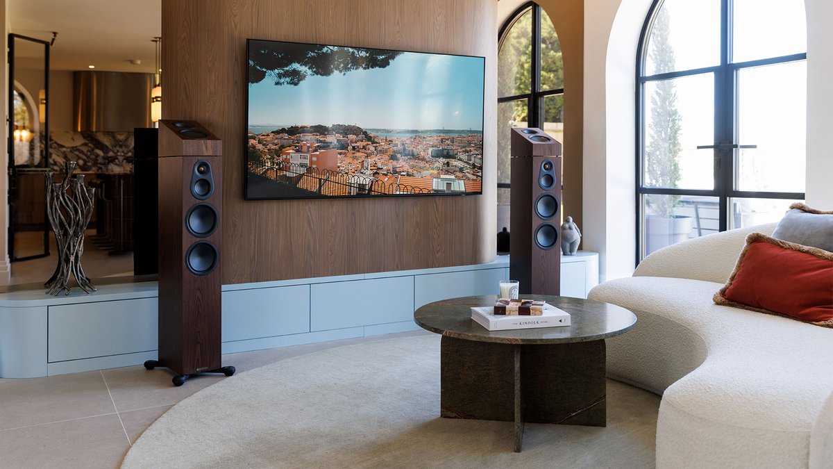 MonitorAudio's tweet photo. The Complete Home Cinema Package

Silver Series 8G AV systems scale effortlessly from compact, high-performance 5.1 packages to fully immersive Dolby Atmos 7.1.4 installations, delivering a seamless cinematic experience at every level. Whether in smaller rooms or dedicated home theatres, each system can be tailored to create room-filling, powerfully dynamic cinematic sound.

https://t.co/ShSEht2FxD

#MonitorAudio #SilverSeries8G #AV #BritishDesign #ListenAgain