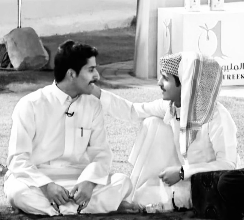 sai2ee's tweet photo. الليله مواريها مواري وداع 😔 https://t.co/o1ytblusS5