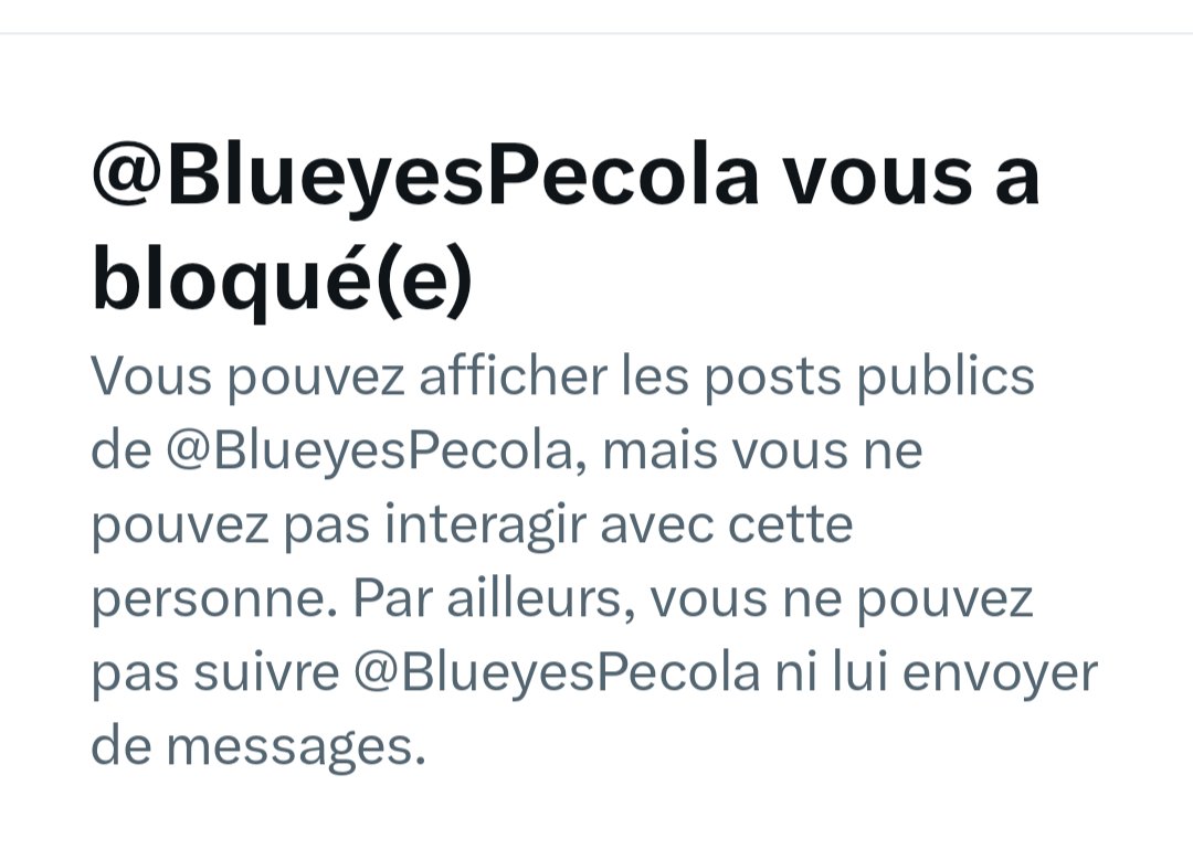 Jacquescat22's tweet photo. Le courage de @BlueyesPecola qui vous bloque tout de suite après vous avoir insulté en commentaire... L'extrêmegauche tuch. 🙄 https://t.co/LcpKjjUOJY