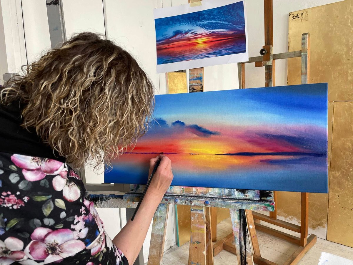 krista_perse's tweet photo. ❤️ Pārsteidz sevi ar aizraujošu gleznošanas procesu! IESĀCĒJIEM, Vecrīgā.
Māksliniece un pasniedzēja Krista Perse.
LIELFORMĀTA audekls Tavai gleznai -
❤️no 70 euro - vienam (divatā lētāk!)
Uzzini vairāk, mob.: 27740575, Krista Perse.
#kristaperse #artstudio #mastarclass #art https://t.co/XQt2li2v9i