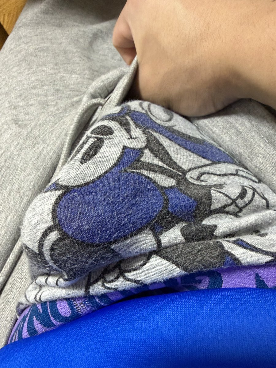 pantslovehh's tweet photo. 誰かパンツ前後ろ逆に履いてみよ？ https://t.co/1XRVQo64or