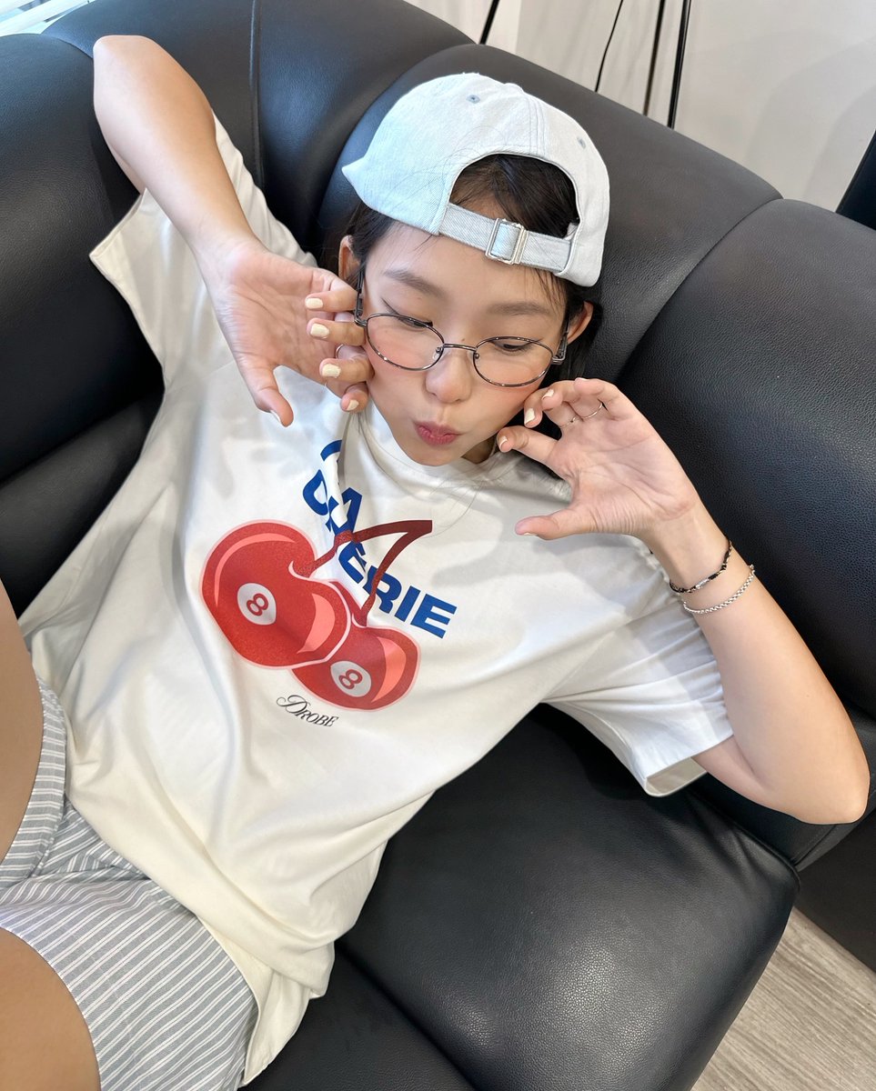 jowzeero's tweet photo. ダイエットは明日から本気出す！…たぶんね。 🥺
IisId https://t.co/IQ8hOJU55o