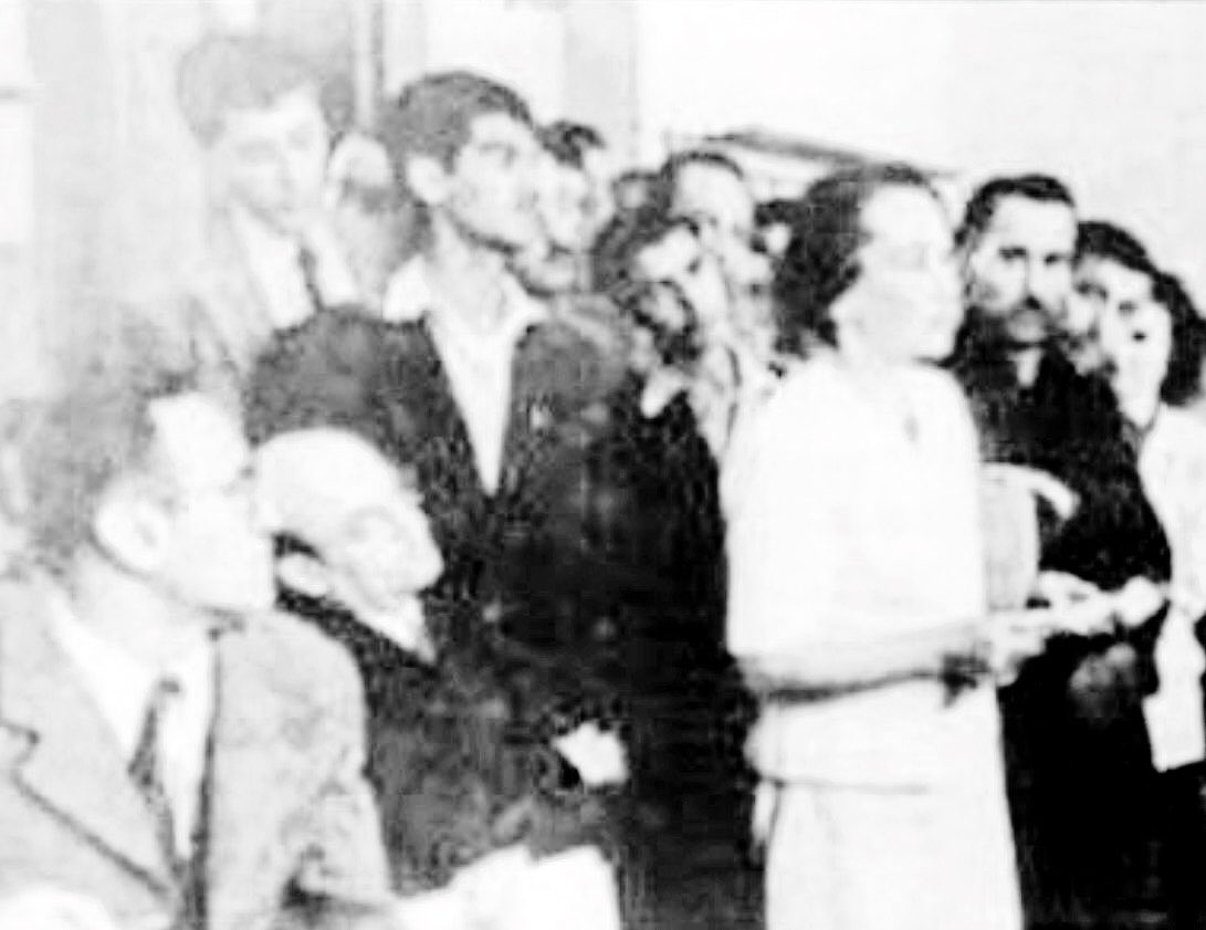 solhafza's tweet photo. 10 ��ubat 1950:
2 yıl önce DTCF'den ihraç edilen öğretim üyelerinden Pertev Naili Boratav beraat etti, Behice Boran ile Niyazi Berkes 3'er ay hapis ve memuriyetten men cezasına çarptırıldı https://t.co/JvgvELK78W