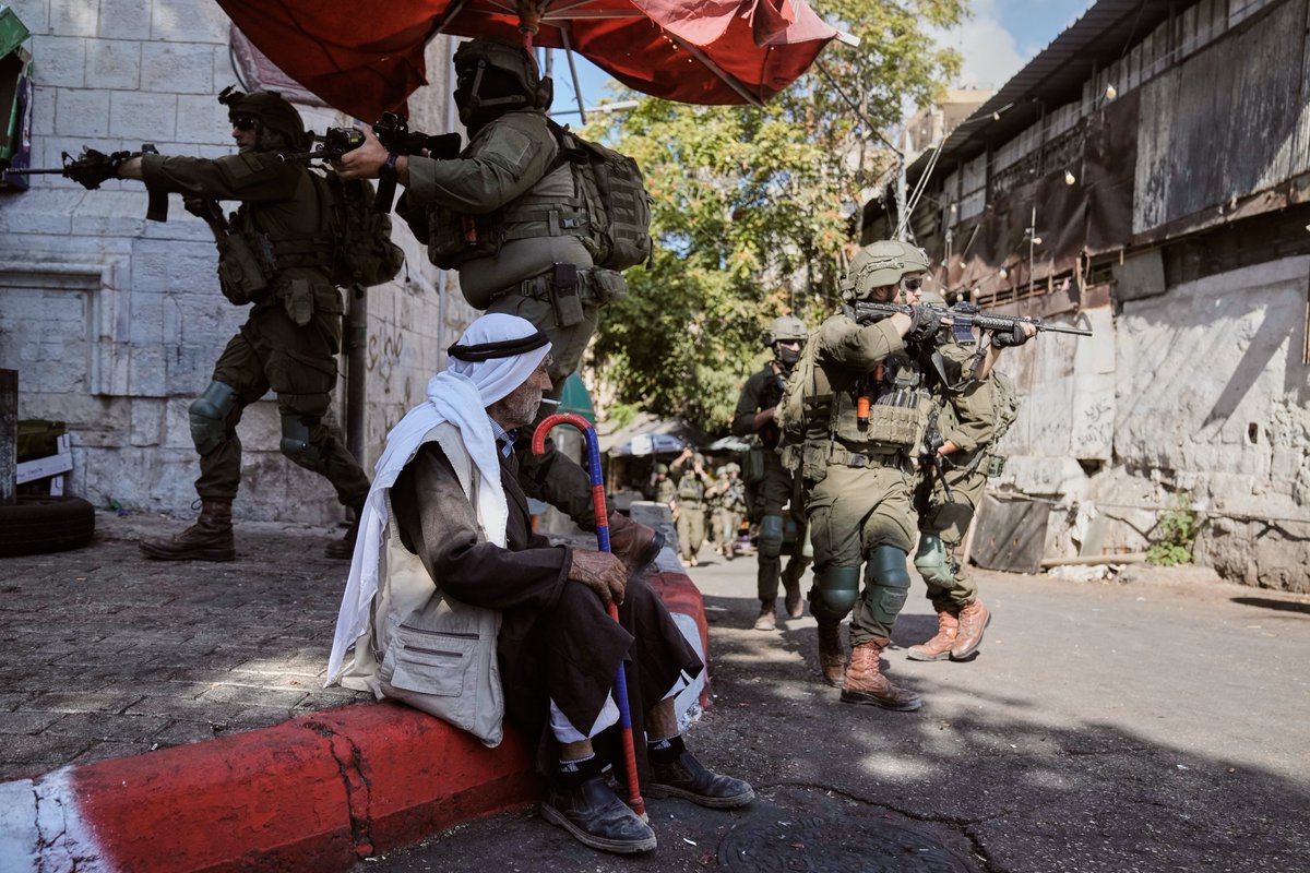 MarioNawfal's tweet photo. 🇵🇸🇮🇱 Another night of VIOLENCE across the occupied West Bank.

Israeli settlers reportedly stormed Beitunia and blocked major roads before withdrawing as Israeli forces deployed and fired live ammunition. 

In al-Mughayyir, settlers reportedly torched a Palestinian home and several vehicles.

The Israeli military separately said settlers burned Palestinian buildings, vehicles and other property in Jalud.

The violence comes amid a broader surge in settler attacks across the West Bank this year, with Israeli security data previously showing a sharp increase in incidents.

From Ramallah to Nablus, tensions across the West Bank are escalating again BECAUSE OF ISRAEL.

Source: Al Jazeera / Writer: Samuel