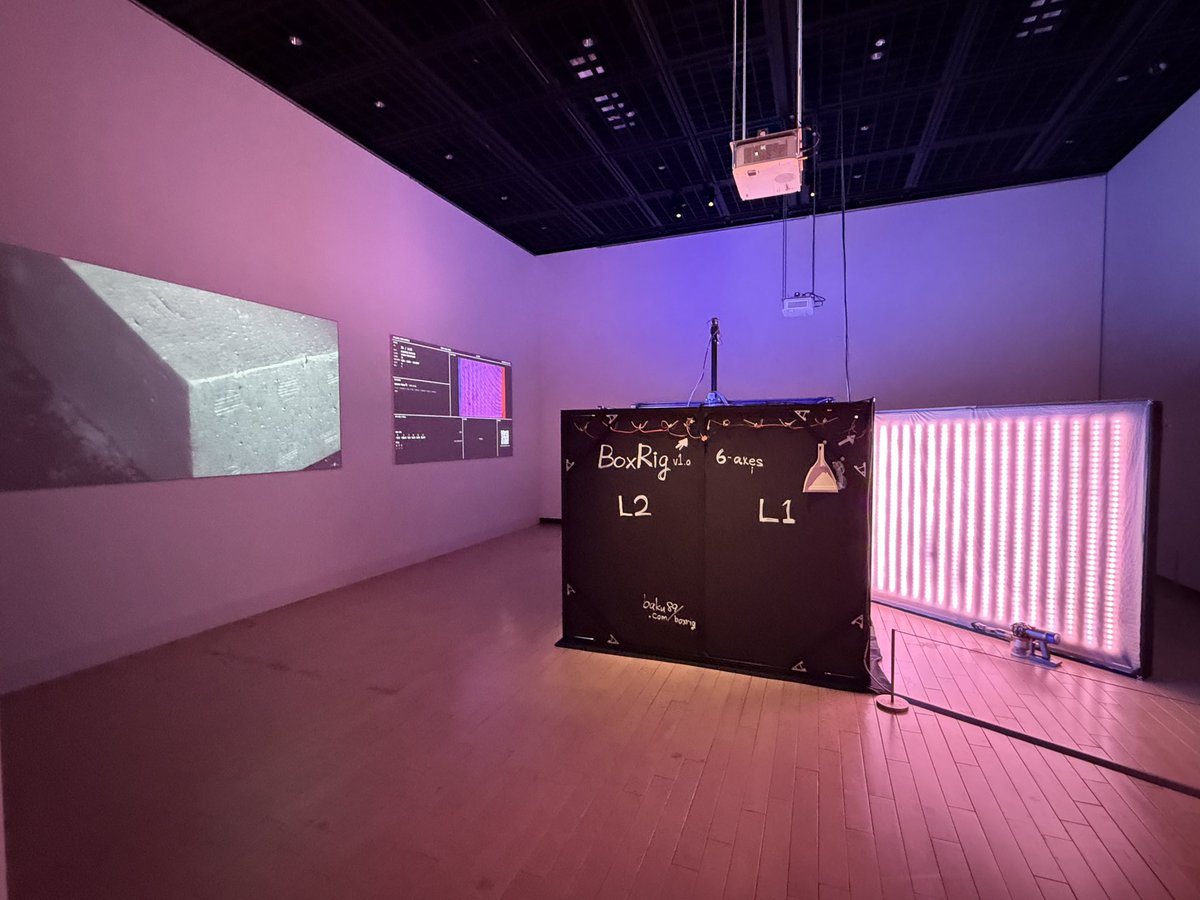 TokyoArtBeat_JP's tweet photo. 東京都写真美術館による「日本の新進作家」展の第23回が明日から開催📸

「ふたたびくみたてる」と題し、作家たちが記憶や既存の素材、技術などから新たなイメージを組み立てていくプロセスに着目。市田小百合、苅部太郎、野村在、橋本麦、藤倉麻子の5作家の作品を紹介。 https://t.co/mKwqprEsEn