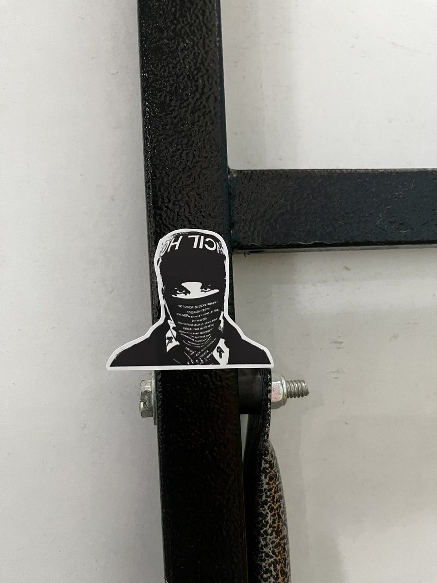 Esdeekidax's tweet photo. mission accomplished esdee is officially everywhere 😛 https://t.co/HVTb367JSt