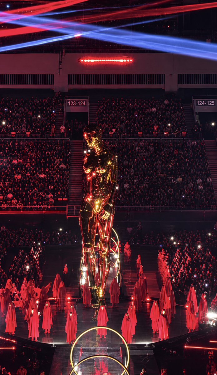 veeyx_'s tweet photo. Abel made the whole place feel unreal✨ https://t.co/QC8GmqCwPj