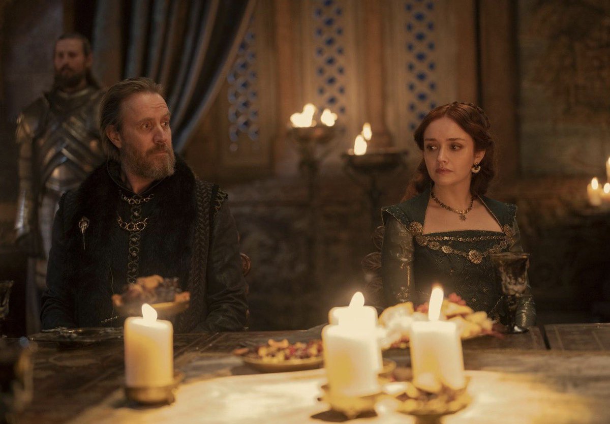 Uc_heyy02's tweet photo. If you take dragons out of Westeros,
House Hightower is the most qualified house to rule the entire damn kingdom.

They have wealth, political influence, Oldtown, the Citadel and centuries of experience in governance and diplomacy.

Without dragons, what exactly is stopping the Hightowers from taking the throne?