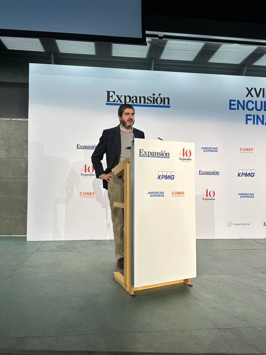 expansioncom's tweet photo. @UNESPA @AXASegurosEs @santalucia_seg @GCO_news @VidaCaixa @KPMG_ES @ZurichSeguros @vertiseguros @GENERALI 💯 José María Lucas, CEO de @somostuio, durante su ponencia ‘De chatGPT al margen: cómo la ia transforma la experiencia y la economía del seguro’ #Efinanciero26 https://t.co/02N5s2fjV2