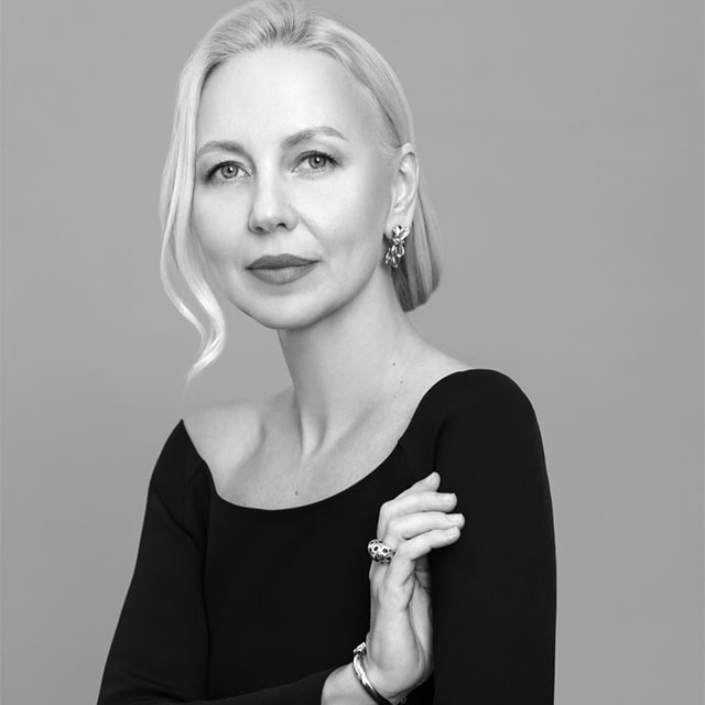 aboutinsidercom's tweet photo. Richemont Names Cartier Veteran Yanina Novitskaya as New CEO of Delvaux. Read the full article on #AboutInsider website (link in bio) #CEO #Delvaux https://t.co/r9SR4Bd2to