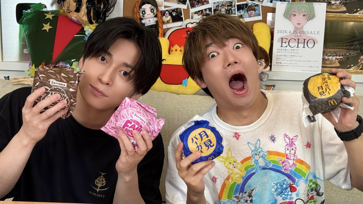 NIKU_CHOMO's tweet photo. 生放送始まったチョモ‼️／^o^＼🍖⛰️

超大人気の月見バーガーを比較して食べるチョモよ‼️‼️
どれが1番になるチョモかねぇ⁉️⁉️

月見バーガーどれが1番美味しいのか徹底レビュー
https://t.co/1b53VNe8Ak https://t.co/xBG2CF8Vww