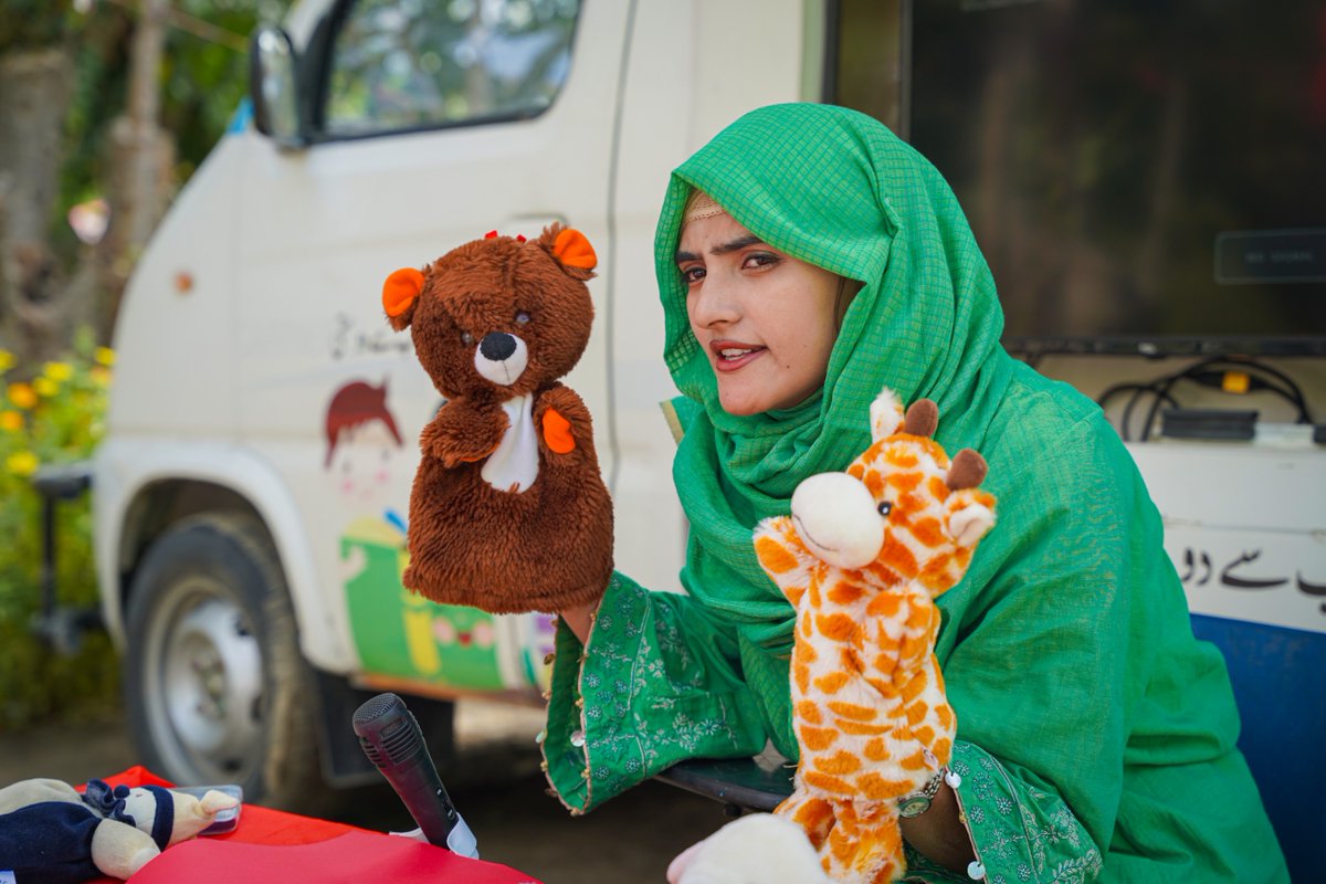 MoawinPakistan's tweet photo. At a Moawin Foundation-supported school, young learners explored the values of sharing and caring through an engaging puppet storytelling activity, learning kindness, empathy, and the importance of helping one another.
#MoawinFoundation #SharingAndCaring #LearningThroughPlay https://t.co/58hv7ri5qV