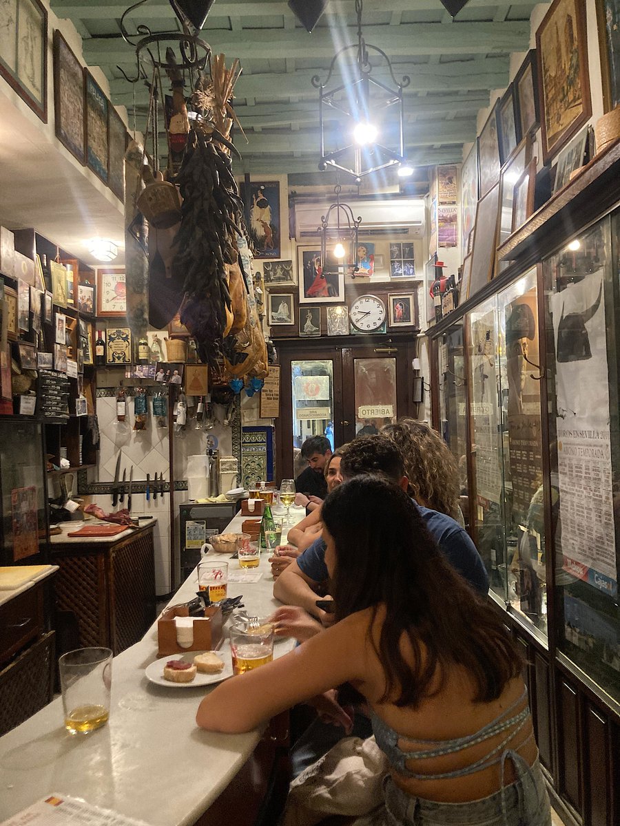 focusonparis's tweet photo. Tapear Tuesday: #tapear, that distinctly Spanish custom of going out for small shareable plates, #tapas, is alive and thriving in #Andalucia. #travel #fooding 3hrs (or less) from Paris https://t.co/teEfzsZSJ0