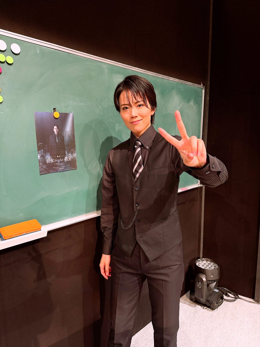 hiryu_tsukasa's tweet photo. 舞台「#彼女のいない教室」
まもなく無料上映開始です！
何卒よろしくお願いいたします。

ドキドキ&amp;ワクワク…
 #飛龍つかさ #相楽伊織 
#河下楽 #河合健太郎 #杉咲真広 
#蛭田愛梨 #知念紗耶 #紗良

#森崎大祐 くんと #ルカ VerはDVD収録されてますのでぜひ❣️ https://t.co/5Ucl58GKwY https://t.co/D9F1tkURmZ
