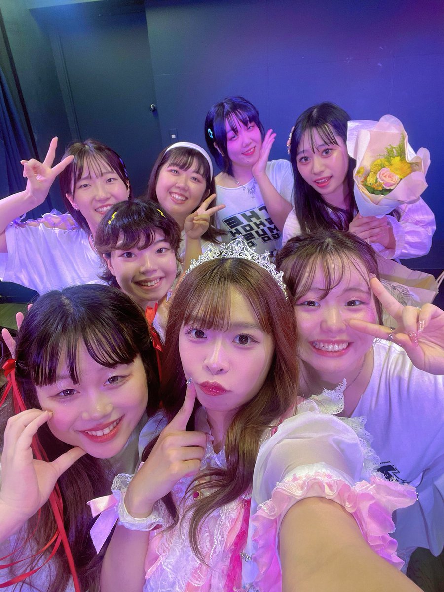 Saku_tomita's tweet photo. 千穐楽から1日、全公演無事終演いたしました！ご来場くださった全ての皆様、誠にありがとうございました✨️お楽しみいただけましたでしょうか？
9月は終演ですが、10.11.12月と続きます
応援してます!!!!!!!!!

何よりこのメンバーで駆け抜けられたこと嬉しく思います
シュリ・アキ・ニーナ役 さくら https://t.co/c5f5lcL7nI