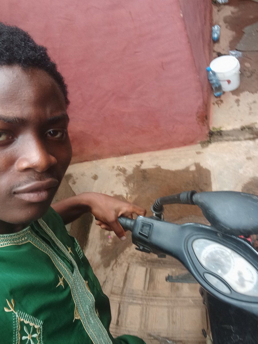 WChampion89813's tweet photo. Guys, I’ll be back. Make I go hustle for my daily bread 😂 https://t.co/uqmVwMeqmi