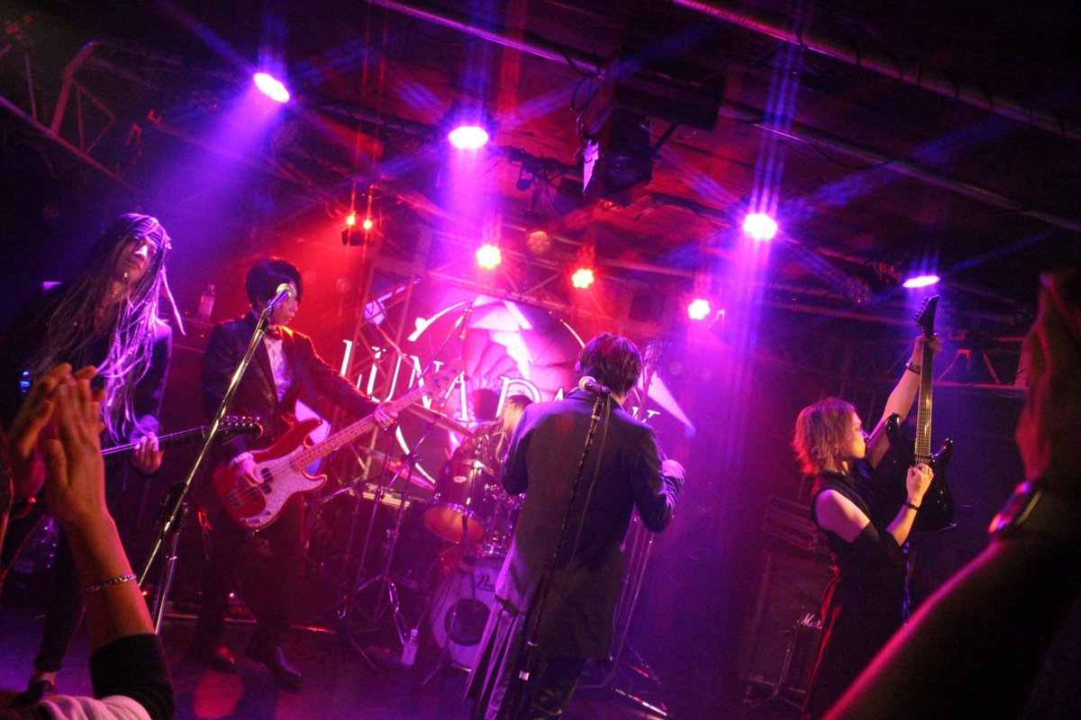 HRYK_Thrasher's tweet photo. 2026/09/26 吉祥寺クレッシェンド
LUNA PARK 5th anniv. GIG
PARK OF CHAOS

使用機材紹介① ESP HORIZON-I
久し振りにステージに登場させました！
LOVELESSを理想の音で届けるためにフロントをサスティニアックに改造しています🖖

📷by @SARAphotograph3 

#LUNAPARK
#LUNASEAコピバン https://t.co/s6I23fOZVo