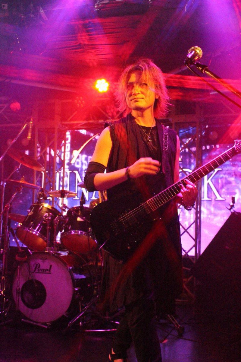 HRYK_Thrasher's tweet photo. 2026/09/26 吉祥寺クレッシェンド
LUNA PARK 5th anniv. GIG
PARK OF CHAOS

使用機材紹介① ESP HORIZON-I
久し振りにステージに登場させました！
LOVELESSを理想の音で届けるためにフロントをサスティニアックに改造しています🖖

📷by @SARAphotograph3 

#LUNAPARK
#LUNASEAコピバン https://t.co/s6I23fOZVo