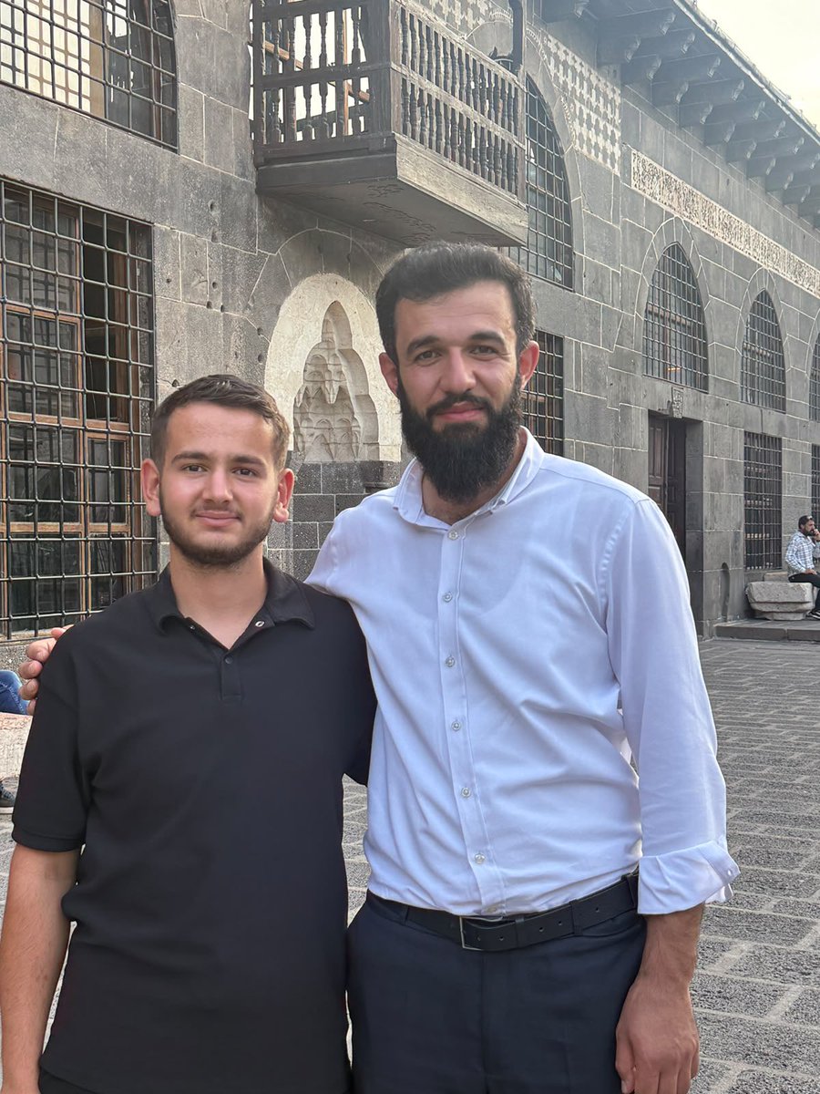 Hasankoktepe2's tweet photo. Tertemiz hayatınıza şahidiz hocam,abim

Zulümününüz de boğulun !

AkpDönemi ZulümDönemi
LanetOlsun BöyleAdalete
#YargıEliyleZulüm https://t.co/U7AdIgwcbP