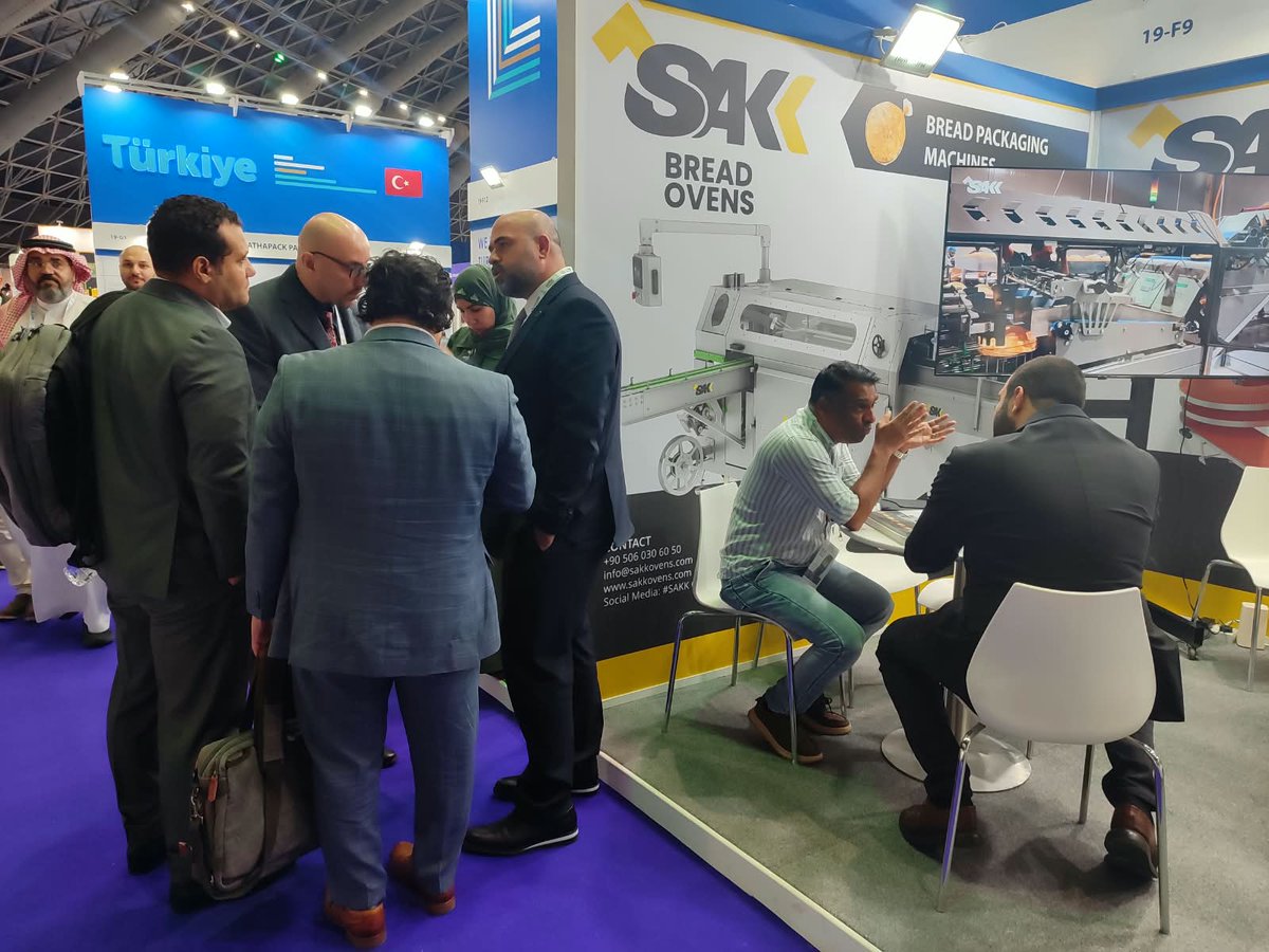 SakkOvens's tweet photo. من فعاليات اليوم الثاني لمعرض Saudifood Manufacturing 2026
في المملكة العربية السعودية - مدينة جدة #KSA #Jeddah
من 27/09/2026 إلى 29/09/2026
إسم القاعة Jeddah Superdome
رقم الستاند /19-F9/
نتطلع قُدُماً للقائكم على خير إن شاء الله https://t.co/GiSjq5KC14