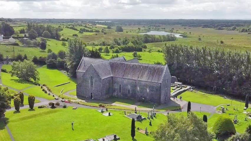 RTESunMisc's tweet photo. The 800-year old Ballintubber Abbey, and one family's role in restoring it to all it's former glory - 'The Abbey That Refused to Die', by John Egan. Catch-up with this, or any of our pieces from Sunday 27 September, on our website or RTÉ Listen @RTERadio1 https://t.co/c6iQ4LGg8w