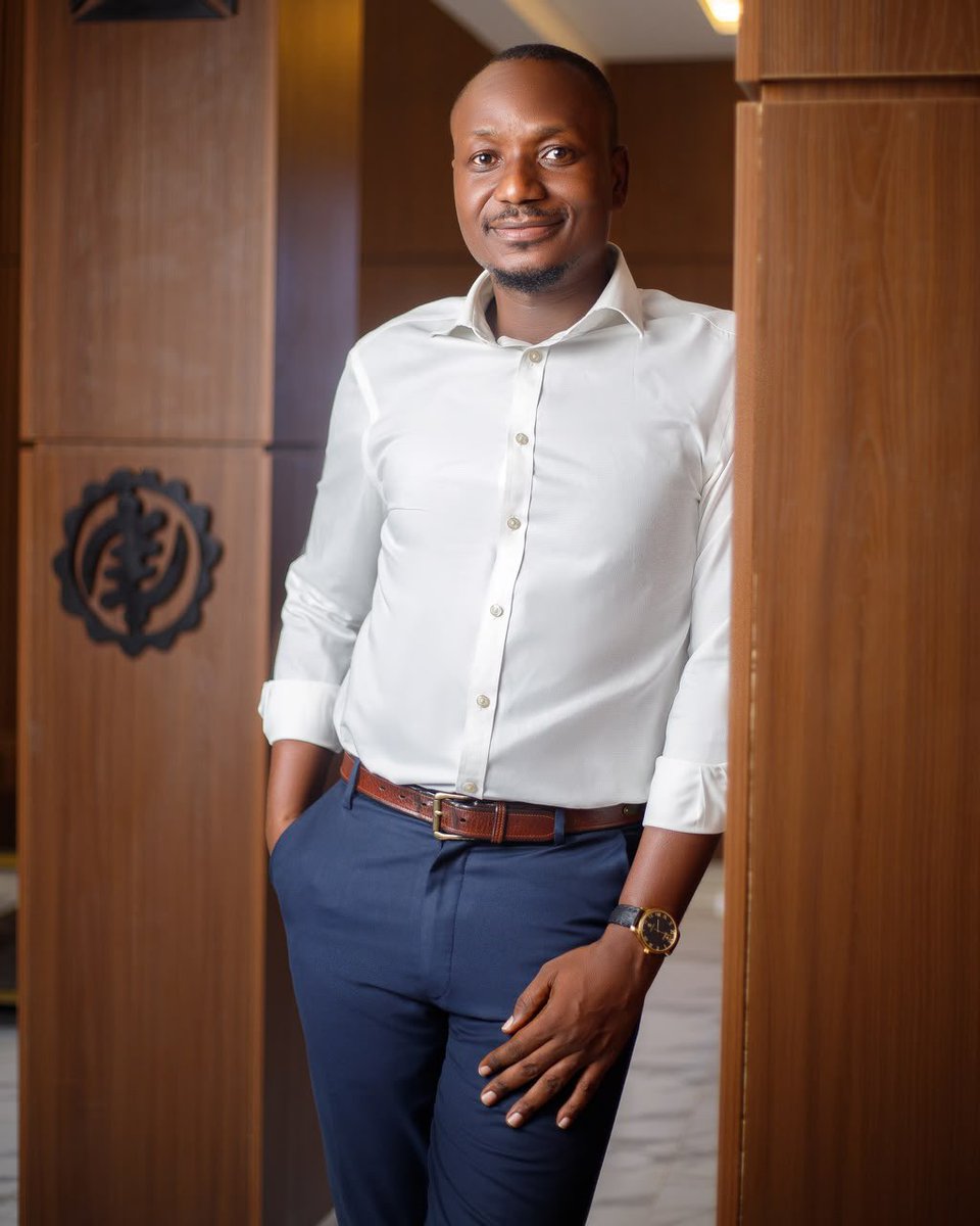 ologo_forever's tweet photo. Happy birthday to our incoming National youth organizer 🎉📿… we will sing victory song on Saturday 💙
@HonOpokuGyamfi 
@NPPMediaGuy 
@Rubben_Senior https://t.co/GSZvANrkG0