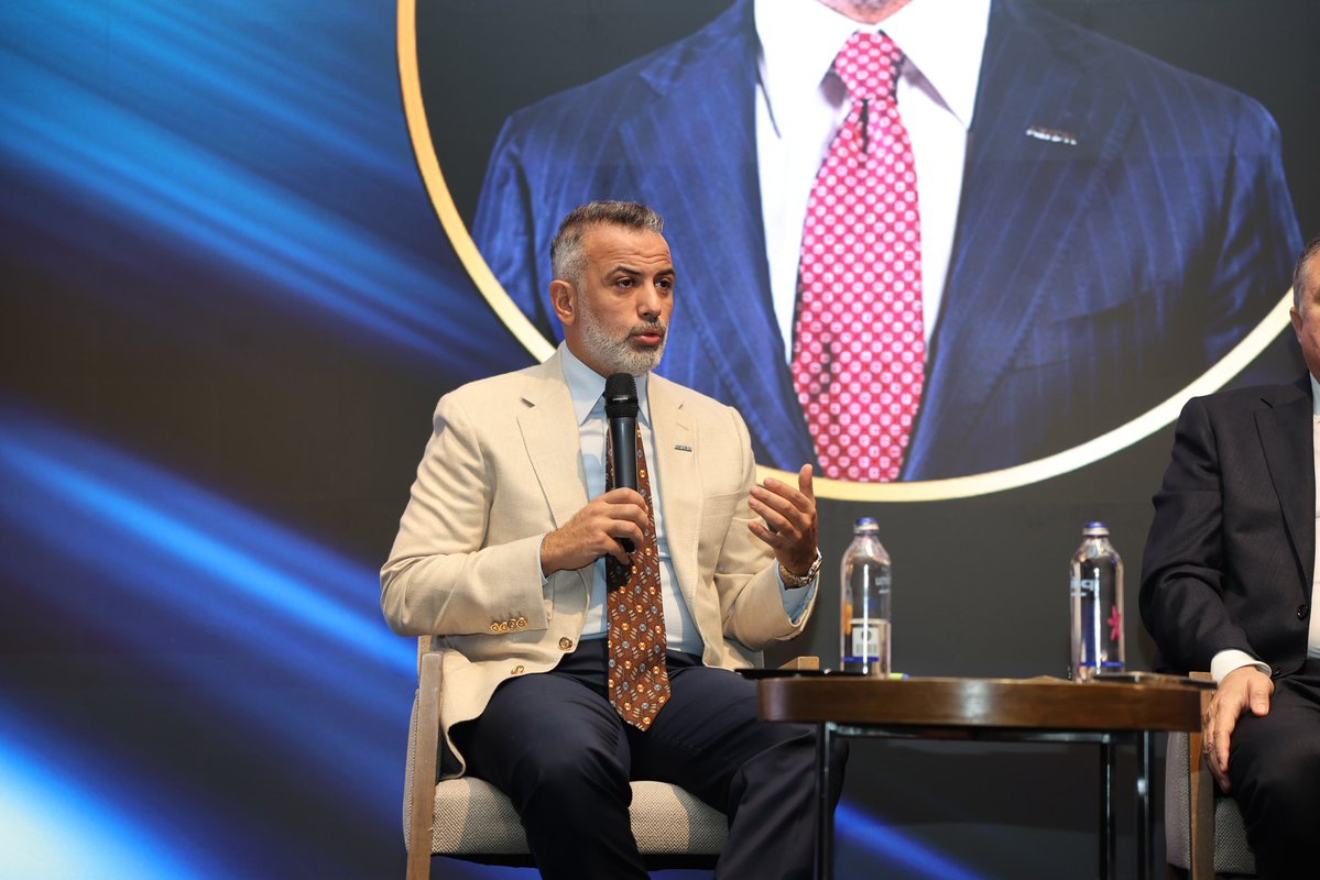 orhanaydin's tweet photo. 5.Uluslararası G��venilir Ürün Zirvesi ve Feed the Future Ödül Töreni’ne katılarak, “Ekonomistler Değerlendiriyor: Kaynaklar ve Kaynak Yaratanlar” başlıklı panelde TİM Başkan Vekilimiz Sayın Ahmet Öksüz ile birlikte değerlendirmelerimizi paylaşarak programa katkı sunmaya çalıştık.

Panelimizin ardından zirvede yer alan stantları ziyaret ederek, firmalarımızın çalışmalarını ve yenilikçi ürünlerini yakından inceleme fırsatı bulduk.

Unutulmamalıdır ki; “Gıda güvenliği bir tercih değil, toplum sağlığının vazgeçilmez şartıdır.” Güvenilir üretim, sürdürülebilirlik ve kaynaklarımızın verimli kullanımı; hem ekonomimizin hem de gelecek nesillerimizin geleceği açısından büyük önem taşımaktadır.

Bu vesileyle zirvenin ve ödül töreninin hayırlara vesile olmasını diliyor, ödüle layık görülen tüm kişi ve kurumları gönülden tebrik ediyorum.

Bu kıymetli organizasyon ve nazik davetleri için Güvenilir Ürün Platformu Başkanı Sayın Celal Toprak’a; panelimizin moderatörlüğünü üstlenen kıymetli hocam Prof. Dr. Sefer Şener’e teşekkür ediyorum.

Emeği geçen herkese şükranlarımı sunuyorum.