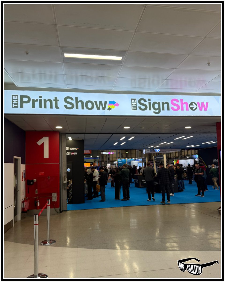 MrPJOulton's tweet photo. Not a bad start of Annual Leave…
The Print Show and The Sign Show all under on roof!
#MrOulton #AnnualLeave https://t.co/yoEnVMCCVH
