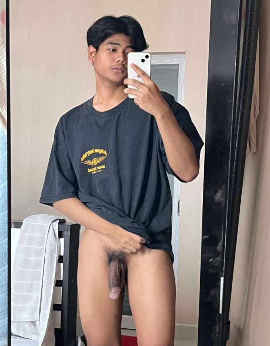 kln_xqq's tweet photo. [gabitay ang lagay] 🤣🤣 https://t.co/3q2mYNEjHS