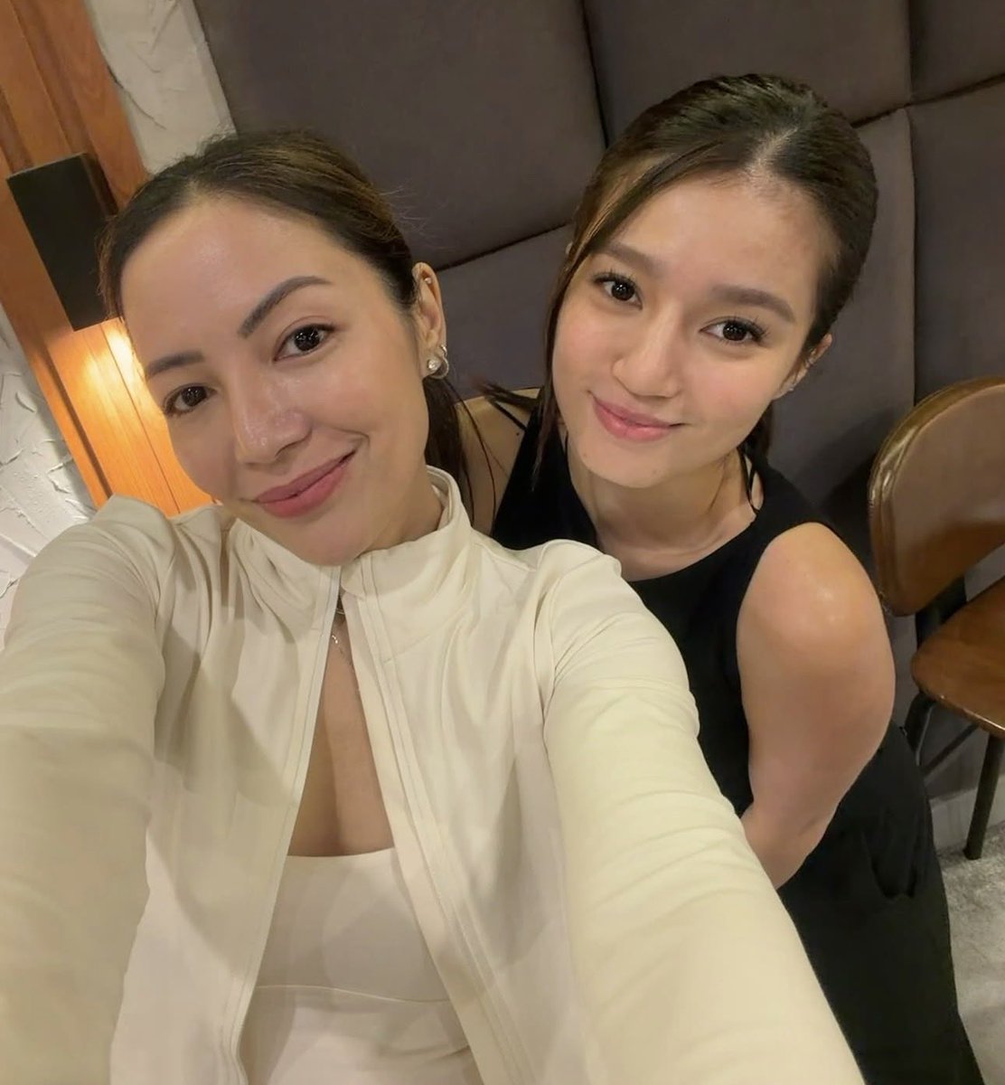 A_itsme__'s tweet photo. Wait! Is Belle one of the guests at the repeat of Direk Bobot’s Goin’ Standard Concert? 🤩

#BelleMariano https://t.co/bimgwLlk6o