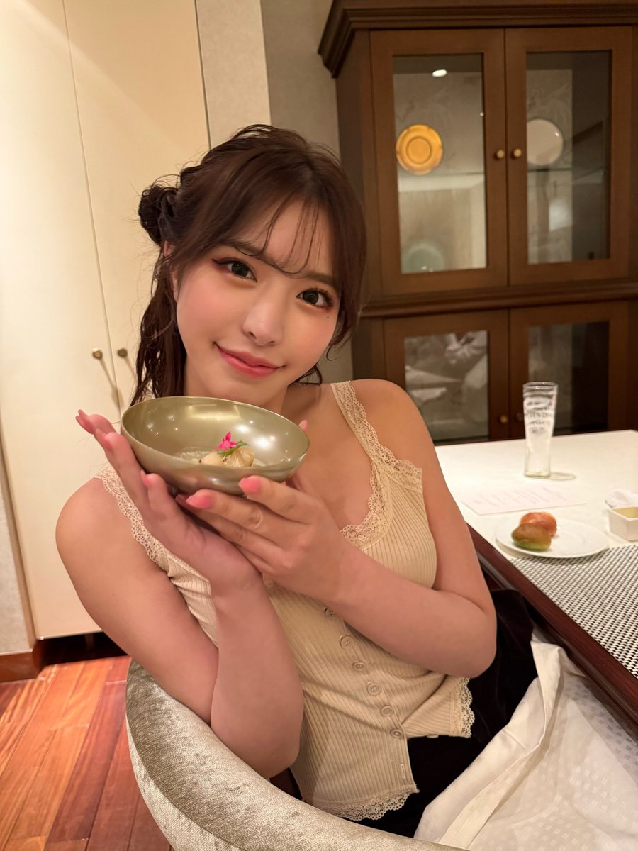 Hotaholic_yu's tweet photo. ほたるちゃんの送別会をグランドスウィートの女の子達が🥰✨
今までほたるちゃんが築いてきた良い関係のなせるわざだね😆⭐️
@hotarun33 #白星ほたる https://t.co/D3fdILzgcM