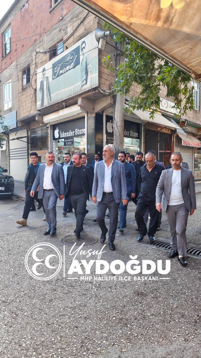 MHPhaliliyeurfa's tweet photo. İl Başkanımız Sayın Ecz. Osman Mutlu ve ilçe başkanlarımız; önce Siverek İlçe Başkanlığımızı ziyaret ederek Sn. Mahmut Gülel ile buluştu, ardından Cumhur İttifakı ortağımız Siverek Belediye Başkanı Sn. Ali Murat Bucak’ı ziyaret etti.
@MHP_Bilgi
 @yusufaydogduu 
@mhpsiverek https://t.co/ceslCuc0Ys