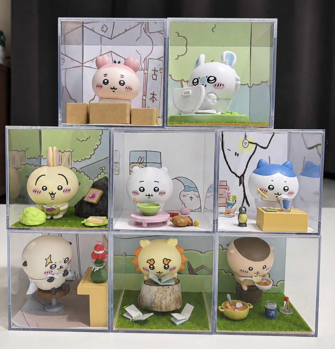 En9W8LCHtf4735's tweet photo. #ちいかわ
出来ましたー。
韓国のジオラマフィギュアを使用して。
ただケースに背景を印刷して貼っただけですが🤣
カニちゃん、シーサーちゃんはこの商品ないので家にあるフィギュアを使って自分風に作ってみました。
何となく雰囲気出たかな💦 https://t.co/bbdSpCsG2X