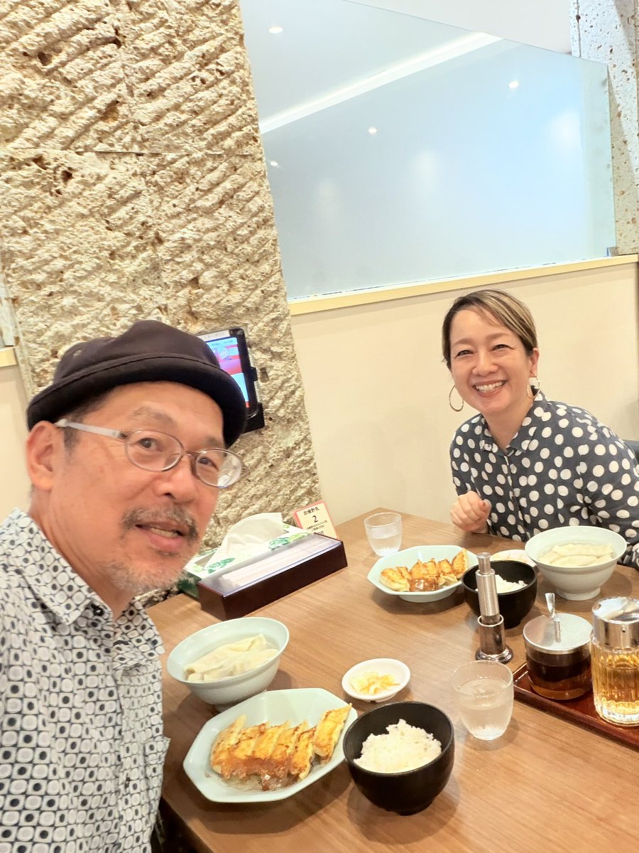Cheka_music's tweet photo. 今日はFUNK DUO「ぼるちぇ」の相方ぼるのさん来栃🥟「オトナの夜会」に向けた選曲会議でした

12/12(土)「オトナの夜会in宇都宮かぼちゃ亭」 はDs,井ノ浦英雄さん・Ba,片野篤さんをゲストに迎えて開催予定

お席が半分埋まっています
お早目にご予約いただけたら嬉しいです
よろしくお願いいたします https://t.co/awhFR7Hs1O