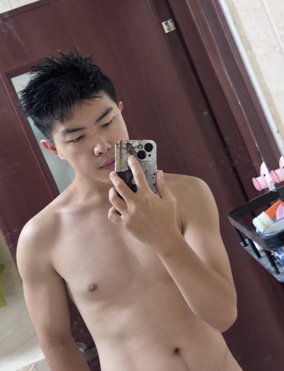 zozocojin's tweet photo. 大家好  🥵 https://t.co/eTMCvfw4zM