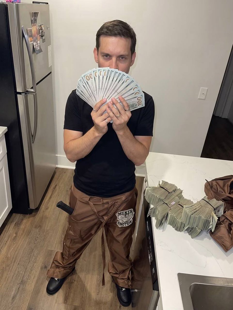 TobeyMagz's tweet photo. This is where you buy more $tobey

Did you forget we get listed on Coingecko today https://t.co/LjlHsU4hvT