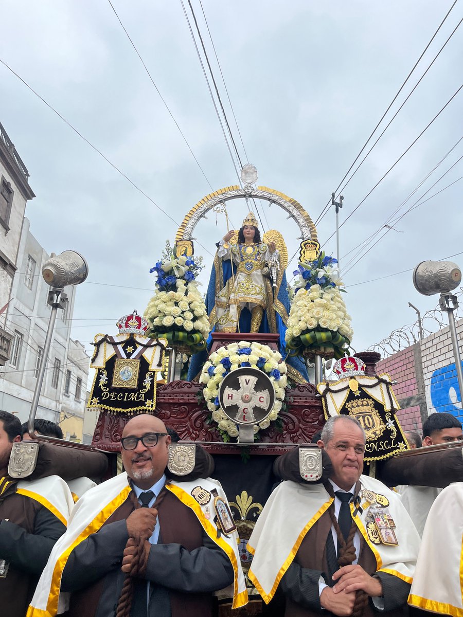 LobitoRojas's tweet photo. Ángel que das luz a mi vida
Eres el aire que quiero respirar
Ángel que alivias mis heridas
No te alejes, que muero si no estás… https://t.co/OeHC6MRh6B