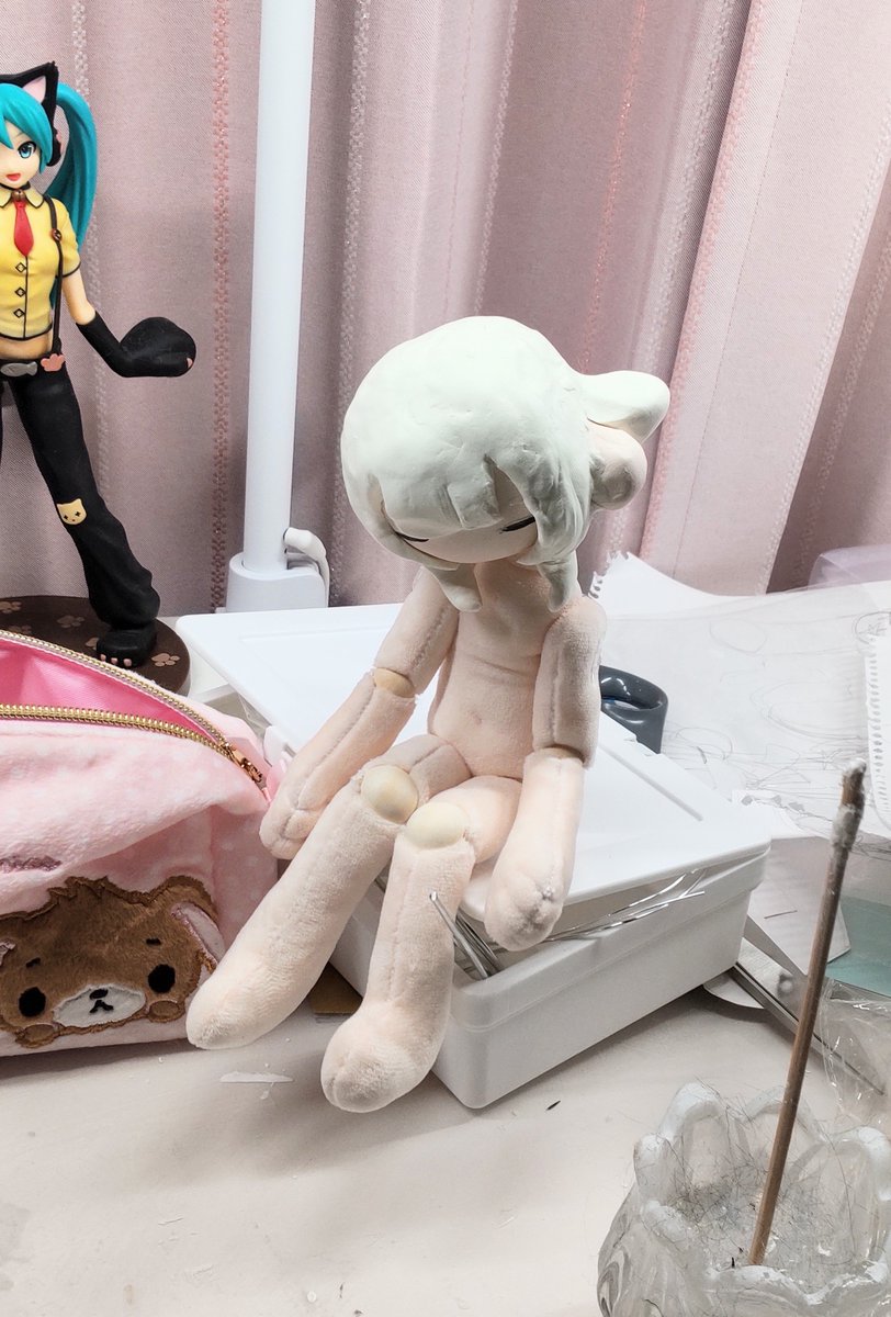 tu___tumi's tweet photo. 制作中 https://t.co/l55hSEkHEe