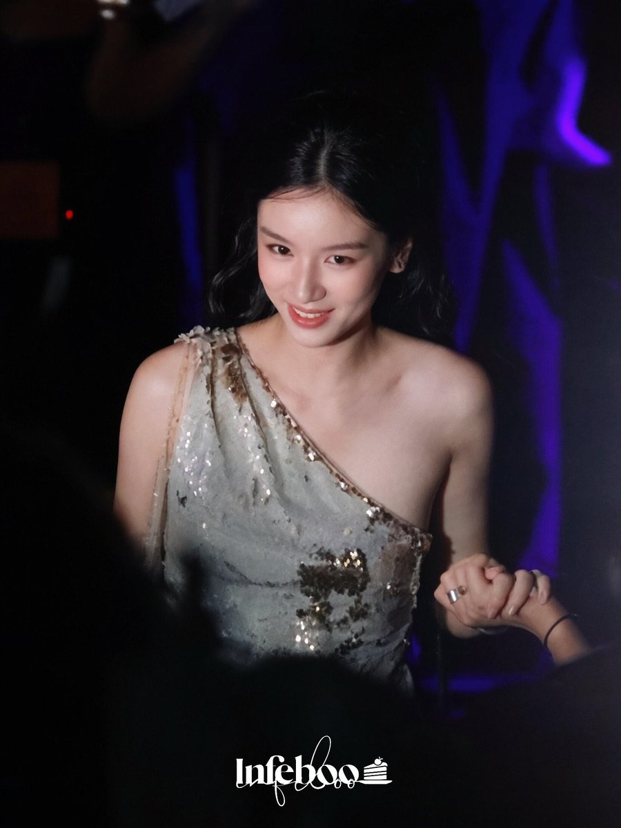 czhouye's tweet photo. zhouye’s stunning through a lens of france photographer https://t.co/8fCxWeusvu